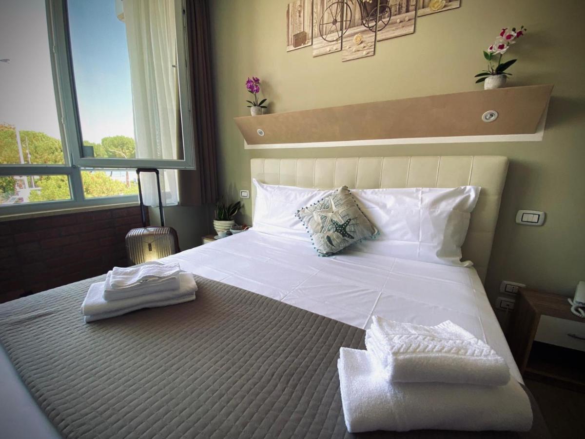 Atico Hotel Desenzano del Garda Exteriör bild