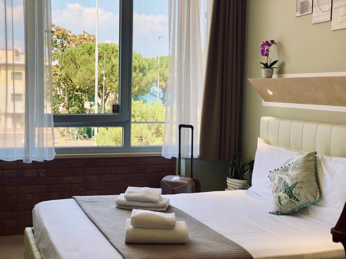 Atico Hotel Desenzano del Garda Exteriör bild