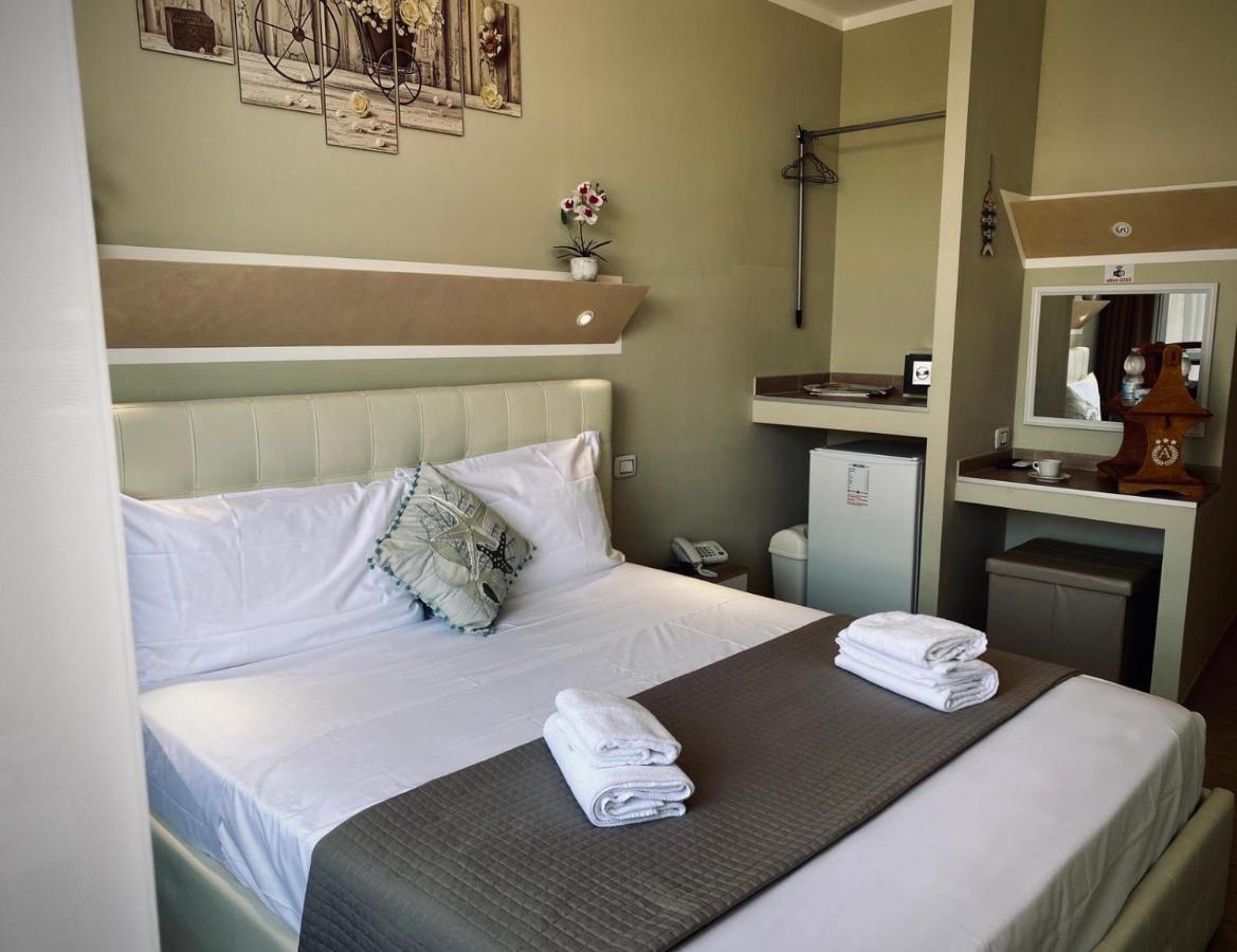 Atico Hotel Desenzano del Garda Exteriör bild