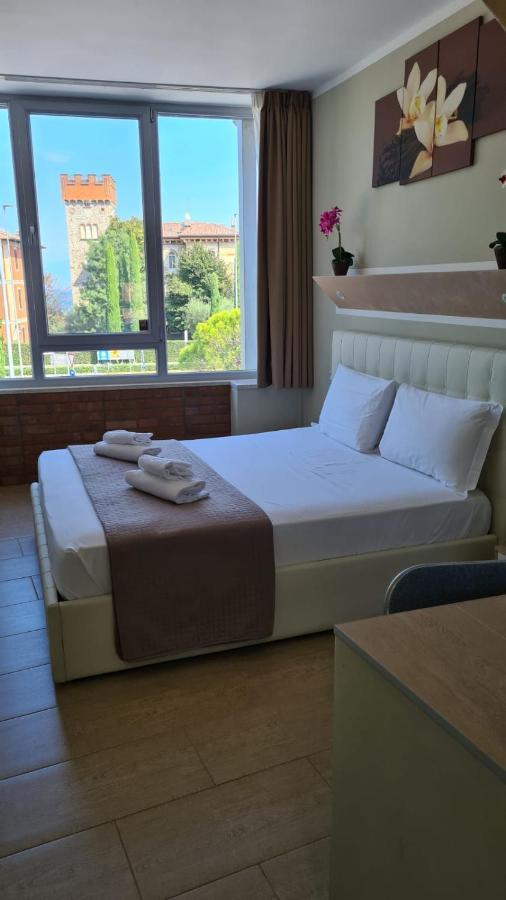 Atico Hotel Desenzano del Garda Exteriör bild
