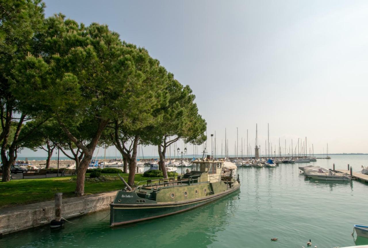 Atico Hotel Desenzano del Garda Exteriör bild