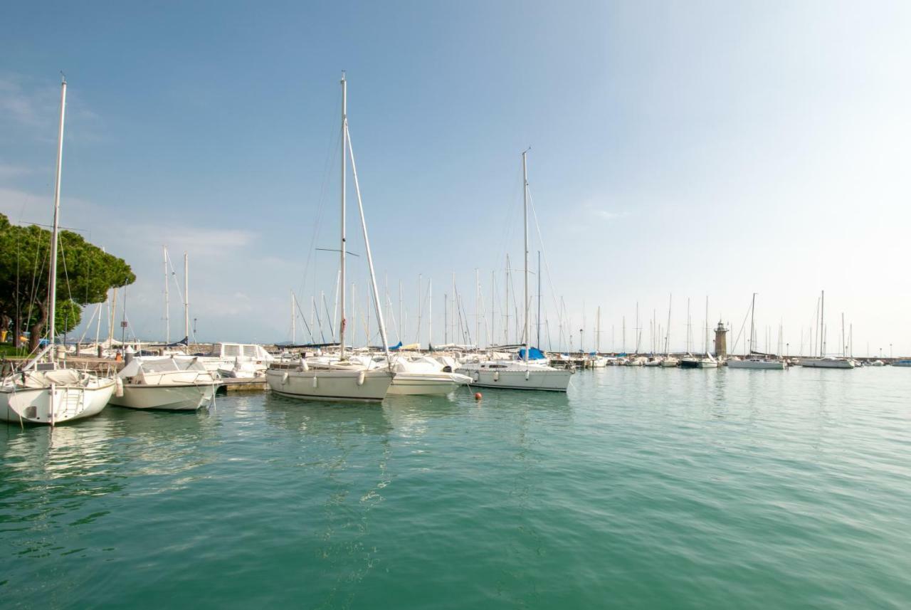 Atico Hotel Desenzano del Garda Exteriör bild
