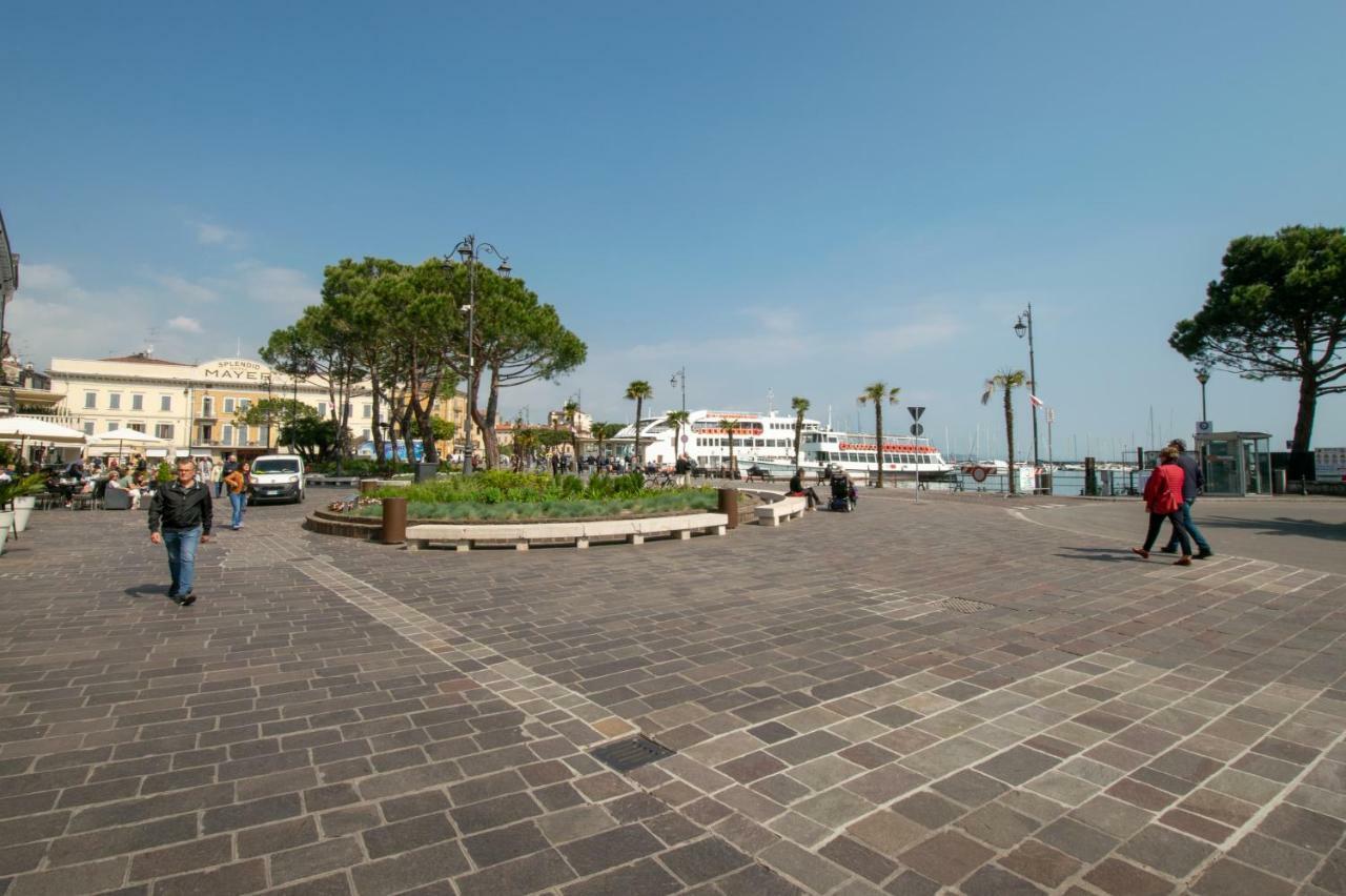 Atico Hotel Desenzano del Garda Exteriör bild